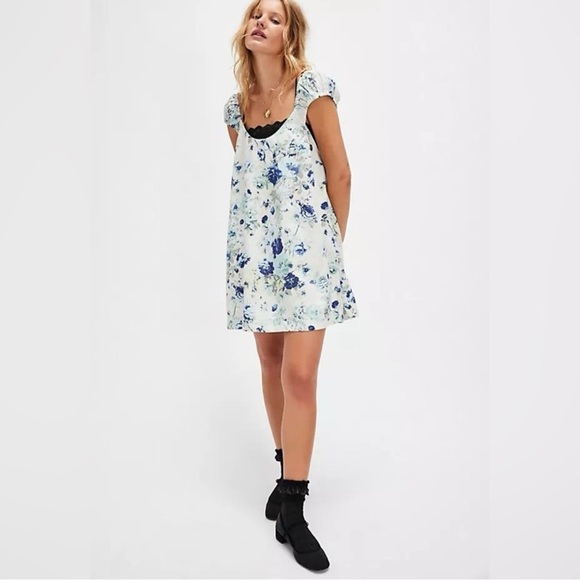 $168 FREE PEOPLE Wildflower Printed Mini Blue & White NWOT Size Small - Picture 2 of 5